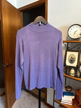 Vintage Stephanie Andrews 100% Silk Knit Mock Neck Sweater Lavender Purple